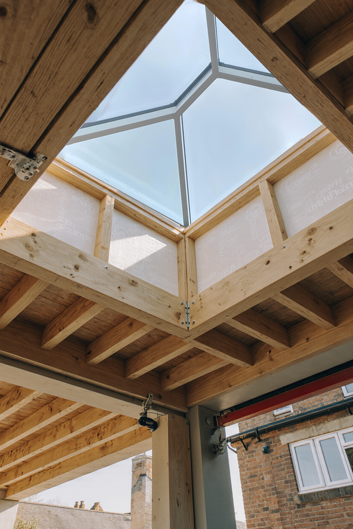 Wooden roof structure with a roof lantern